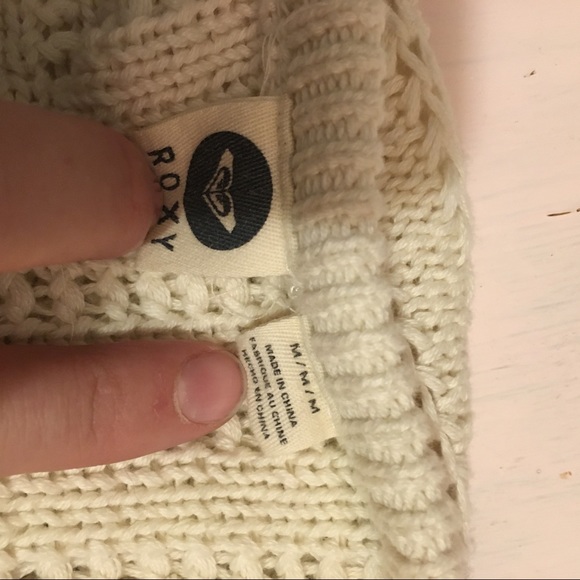 Black and White striped Roxy Sweater - Picture 3 of 3